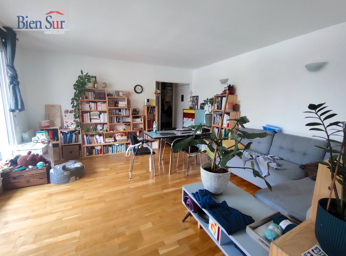 Vente Appartement  2 pices - 47.51m 75020 Paris